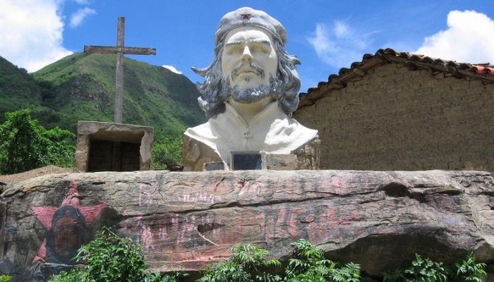 Busto del Guerrillero Heroico en Bolivia. Foto: Archivo